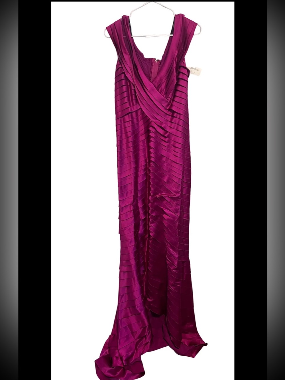 Tadashi Shoji Formal Fuschia Tiered
Draped Pleated Gown NEW W/ TAG $450 Size 14